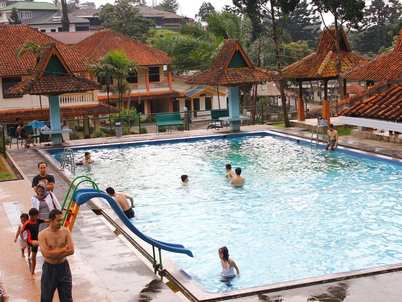 Ever Green Village Puncak Bagian luar foto